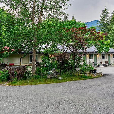Barefoot Villas And Retreat Christina Lake Экстерьер фото