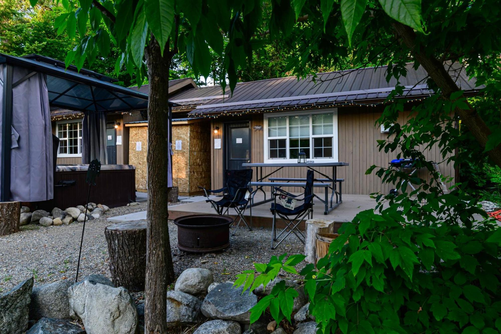 Barefoot Villas And Retreat Christina Lake Экстерьер фото