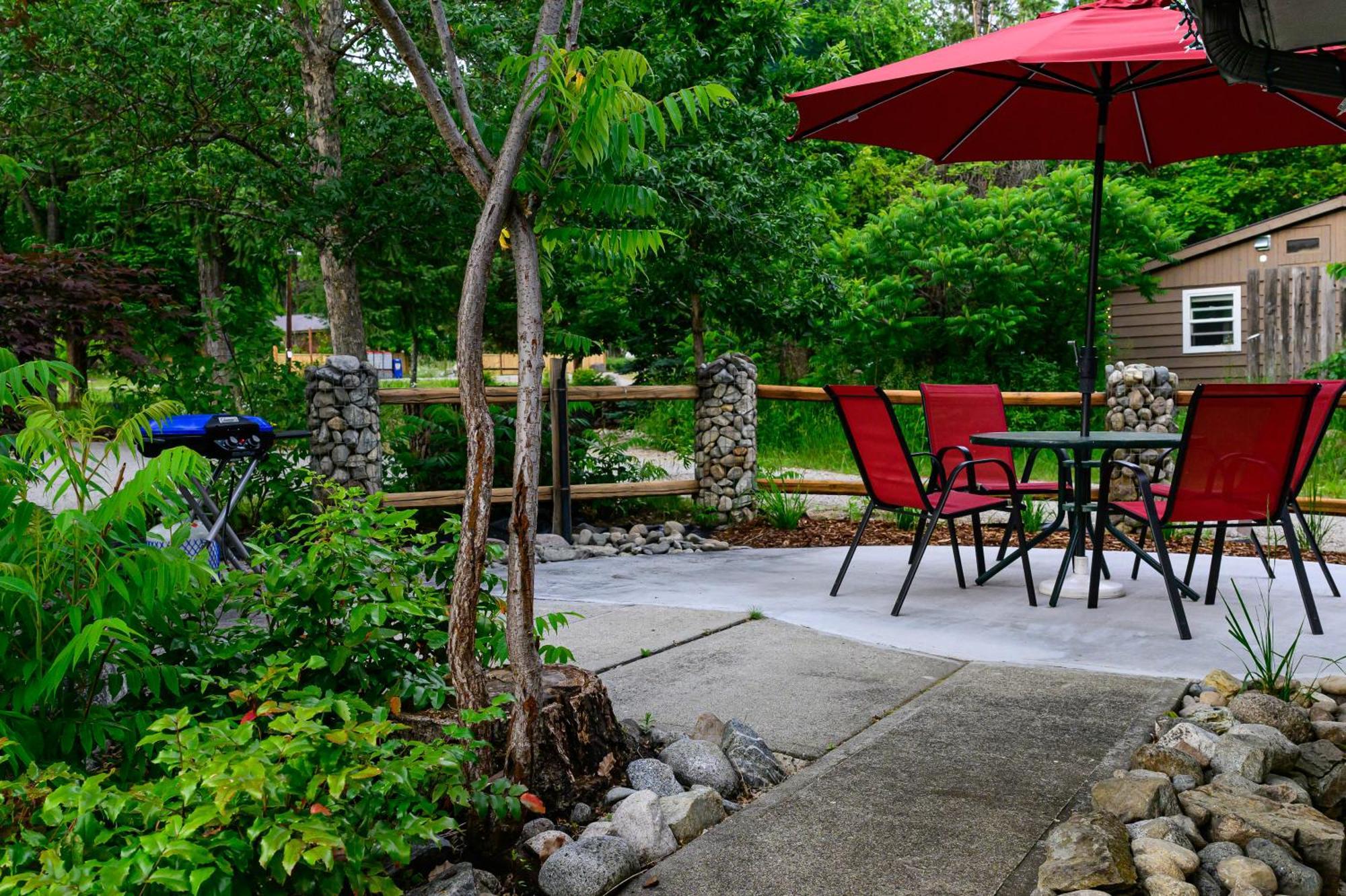 Barefoot Villas And Retreat Christina Lake Экстерьер фото