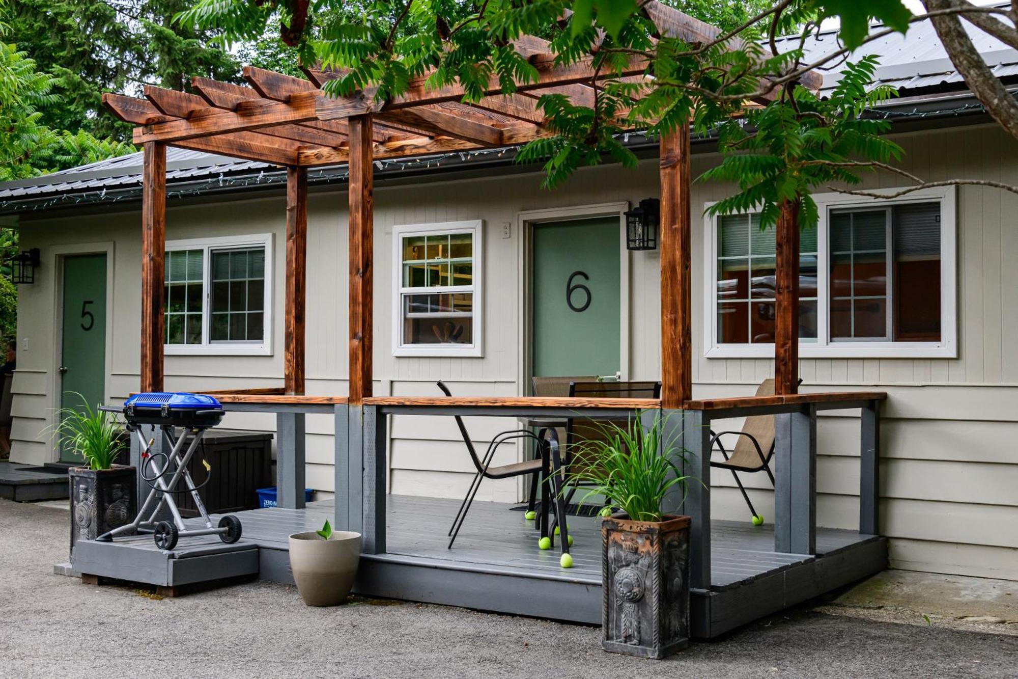Barefoot Villas And Retreat Christina Lake Экстерьер фото