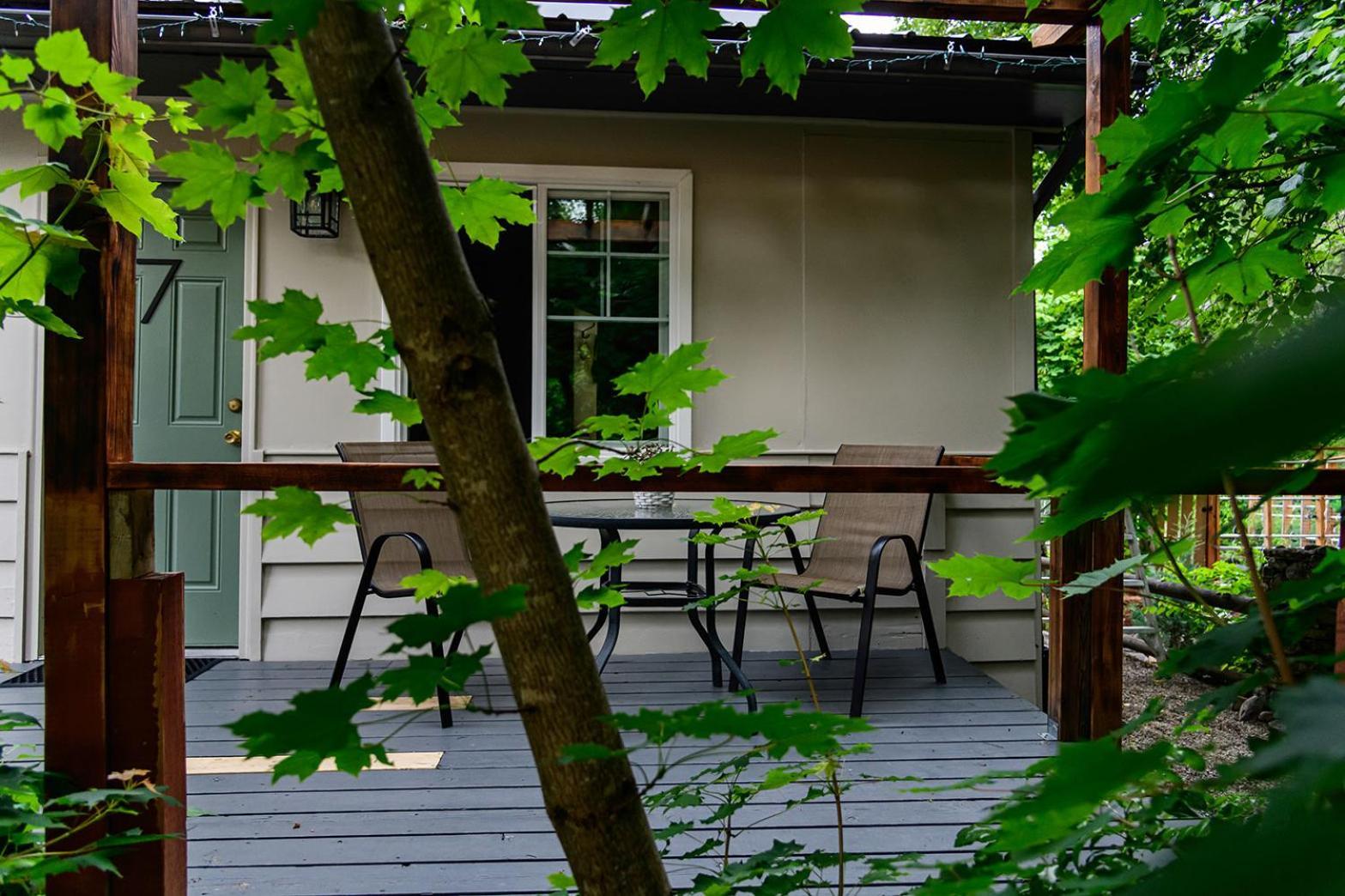 Barefoot Villas And Retreat Christina Lake Экстерьер фото