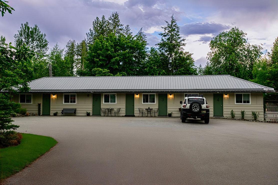 Barefoot Villas And Retreat Christina Lake Экстерьер фото